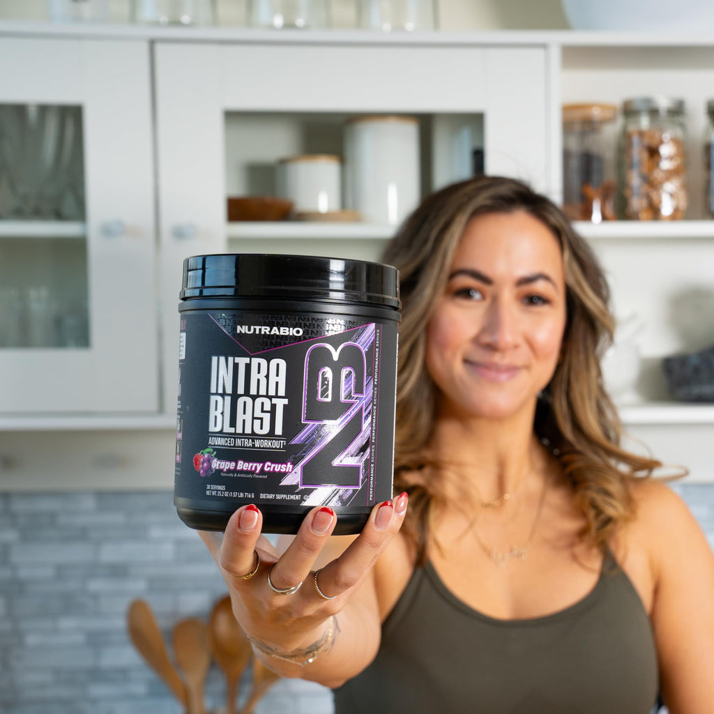 NutraBio Intra Blast Pre Workout & Muscle Recovery, Grape Berry Crush, 30 Serving